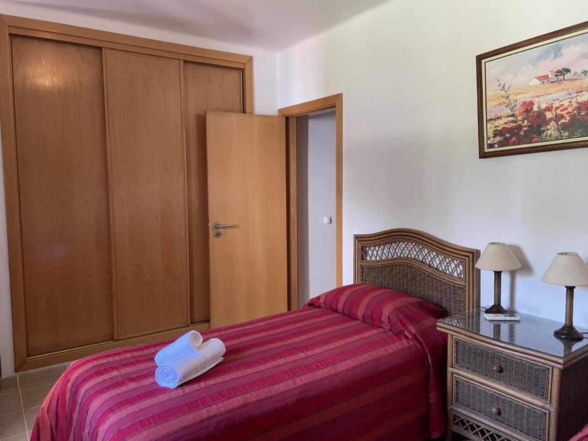 Apartamentos Santa Teresinha Alvor Eksteriør bilde
