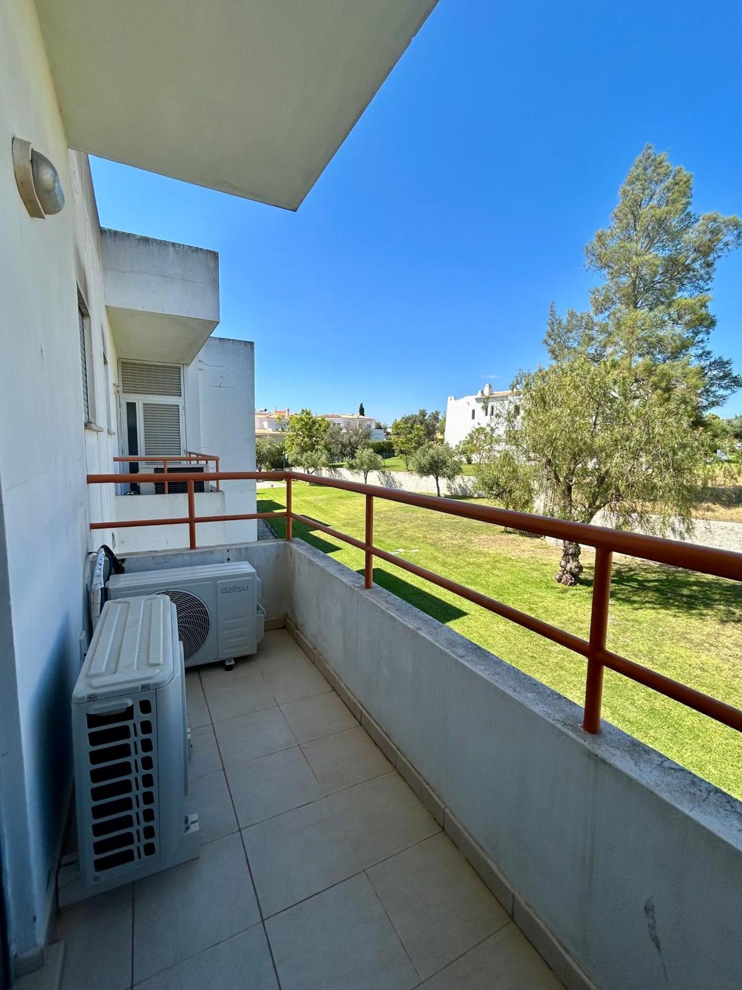 Apartamentos Santa Teresinha Alvor Eksteriør bilde