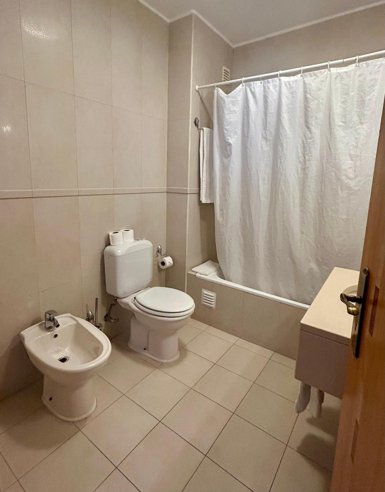 Apartamentos Santa Teresinha Alvor Eksteriør bilde