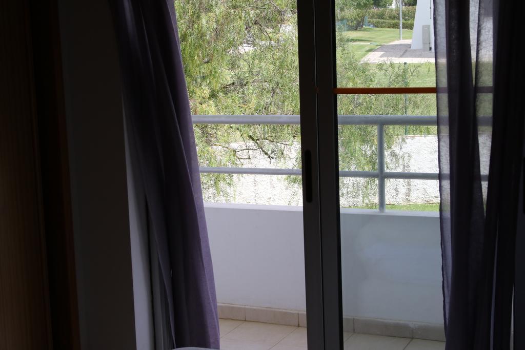 Apartamentos Santa Teresinha Alvor Eksteriør bilde