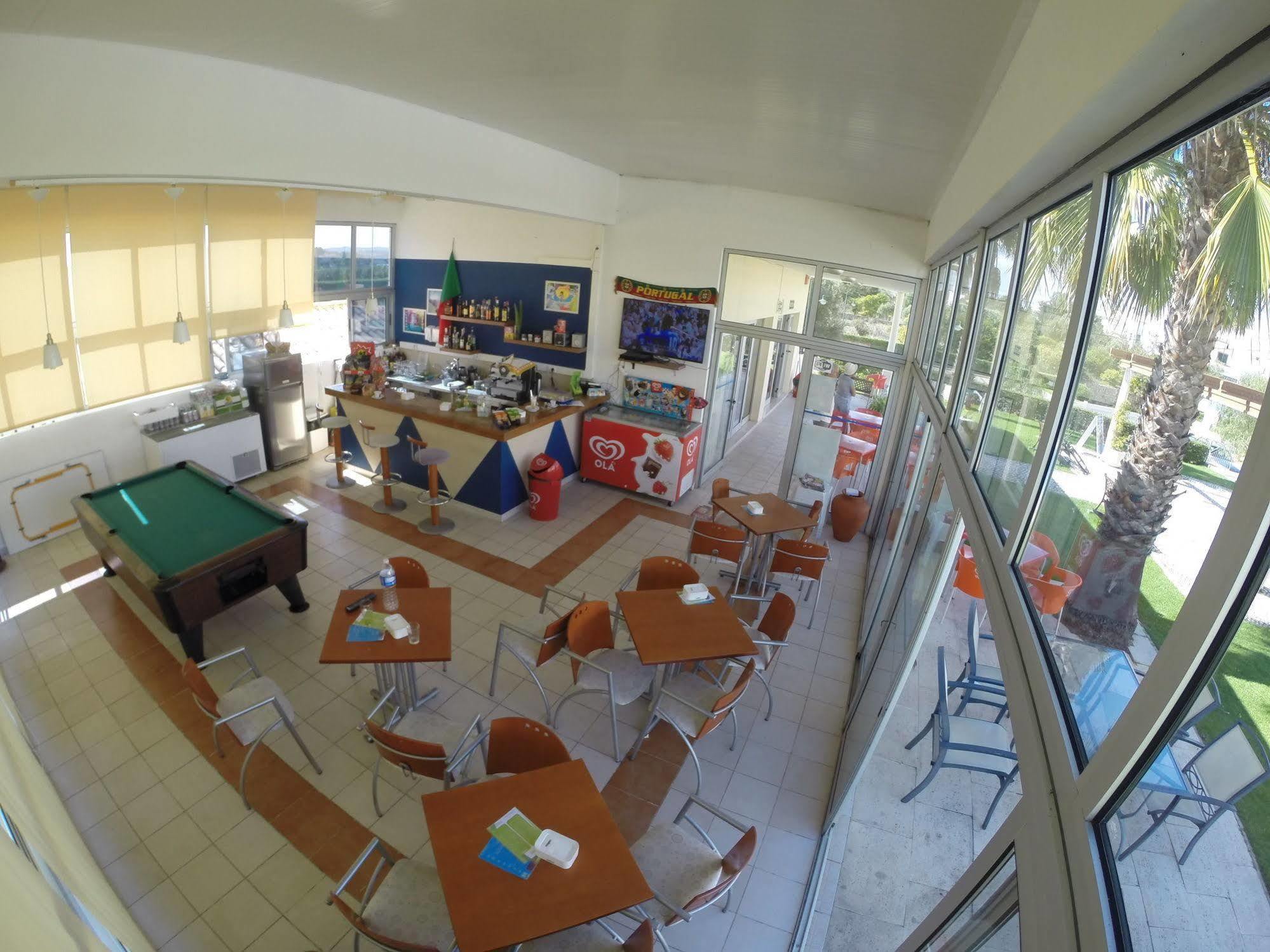 Apartamentos Santa Teresinha Alvor Eksteriør bilde