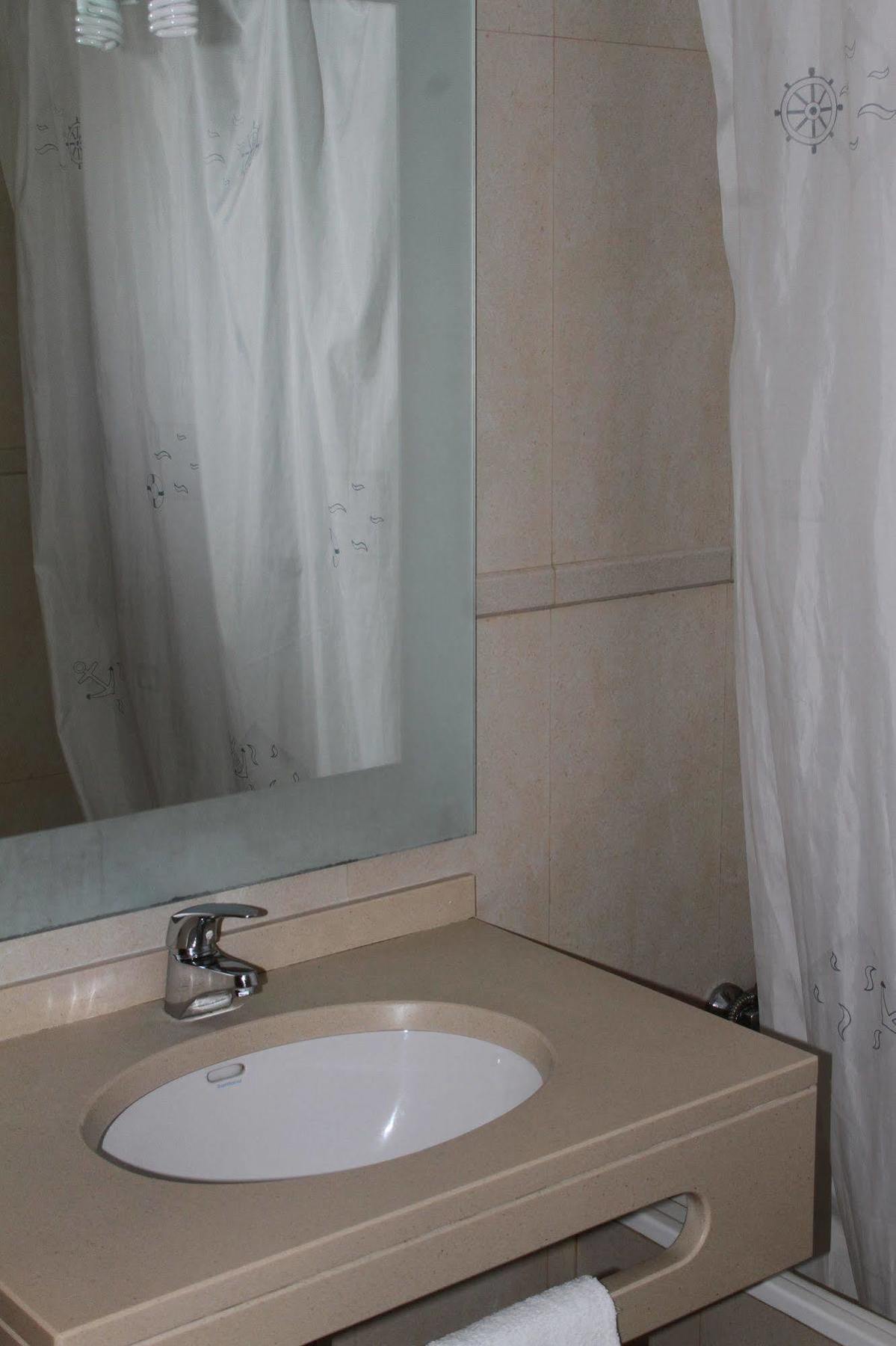 Apartamentos Santa Teresinha Alvor Eksteriør bilde